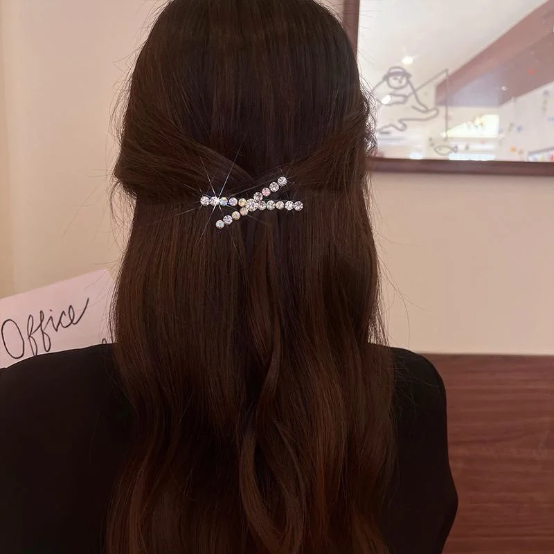 Leichter, luxuriöser Diamant-Kreuz-Stil, modischer und vielseitiger Haarnadel-Temperament-Haarschmuck für Frauen – Detail 5