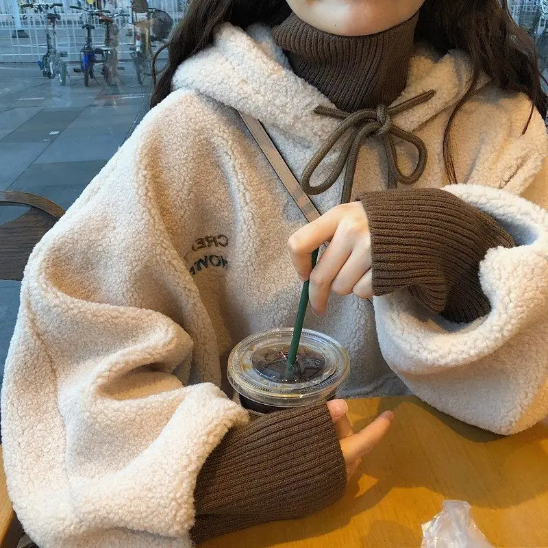 

Lamb Fleece Panel Hooded Sweater 2023 New Winter Women's Designer Letter Plush Thickened High Neck Pullover Fashion Warm Coat