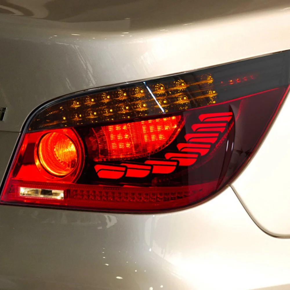 

Для BMW 5 серии E60 520 523 525 2003-2010, автомобильный задний фонарь в сборе, обновленный эффект запуска, светодиодные задние фонари с чешуей дракона, аксессуары