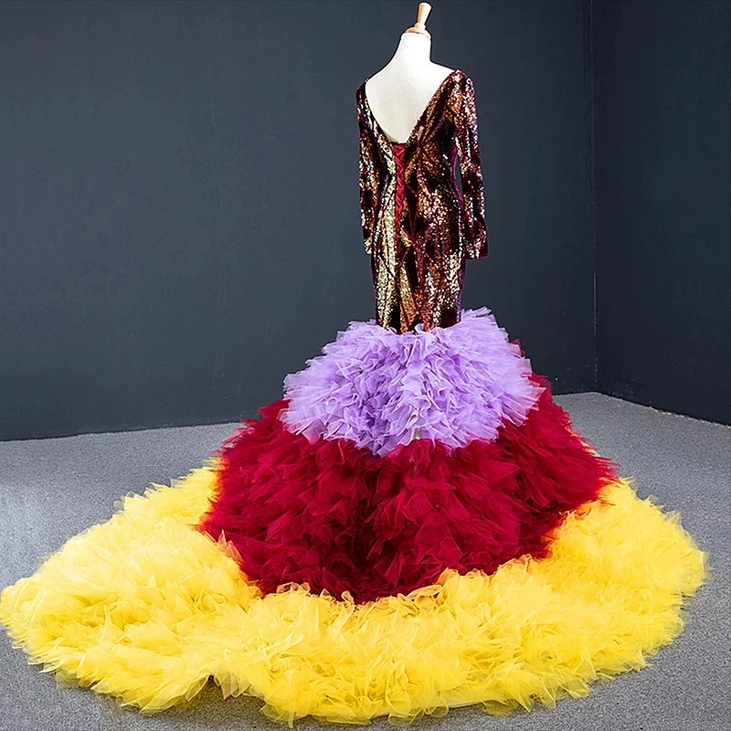 فستان سهرة عربي فاخر مخصص للسيدات من سعيد دبي بخيط ذهبي لامع بألوان متباينة فستان سهرة عربي فاخر لحفلات الزفاف