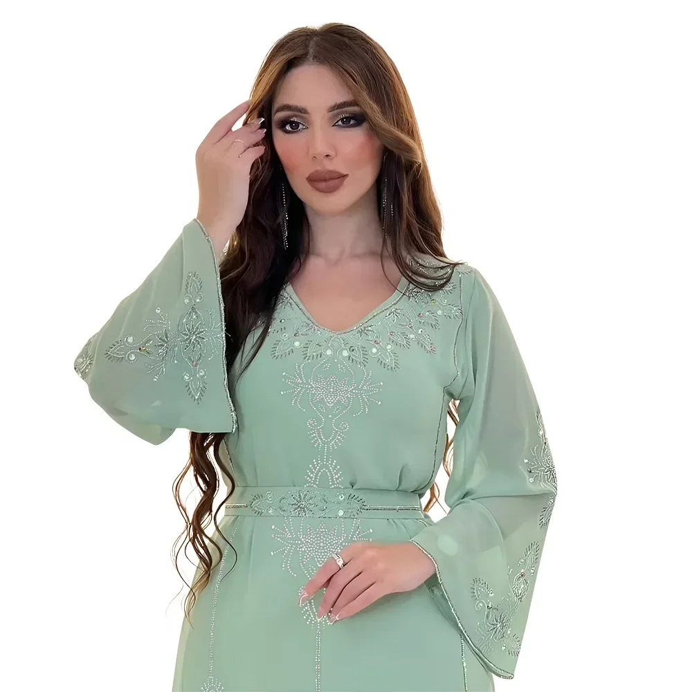 Abito da donna ampio a maniche lunghe Abito elegante musulmano Temperamento Abito stampato per le vacanze Abito da sera per banchetti Dubai Arabia