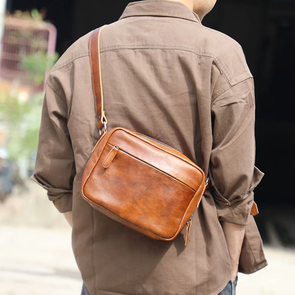 S.WORKER Echtleder Herren Casual Umhängetasche Modische Vegetabil Gegerbte Rindsleder-Brusttasche Leder-Handytasche Tagesrucksack – Detail 6