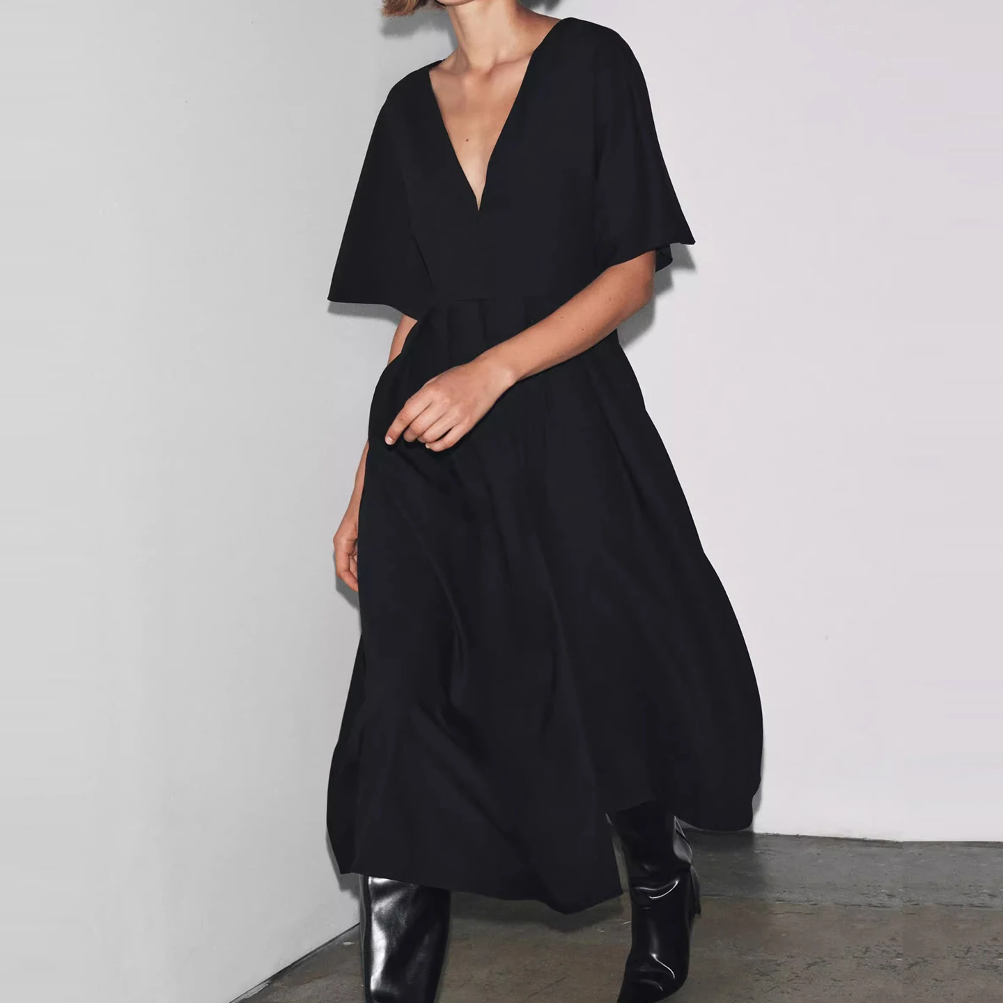 فستان نسائي طويل من Z بأكمام قصيرة وياقة على شكل V، تصميم أنيق وعصري لعام 2025 #5