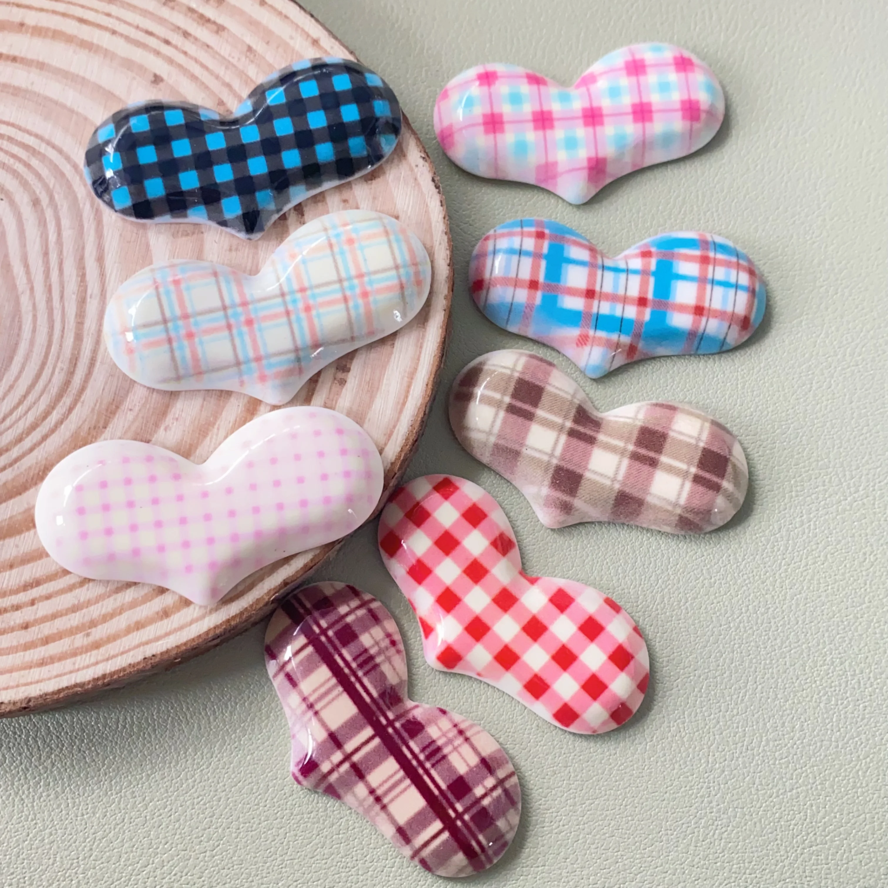 Kawaii Check Pattern Heart Flatback Resin Cabochon Scrapbook DIY Valentines Craft Decoration Accessories