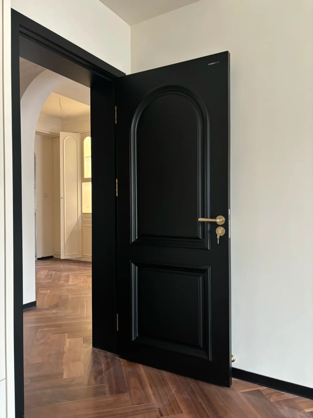 

Modern Moisture-Proof Flame-Retardant Interior Partition Wooden Door Soundproof Load-Bearing Multiple Sizes Partition Doors