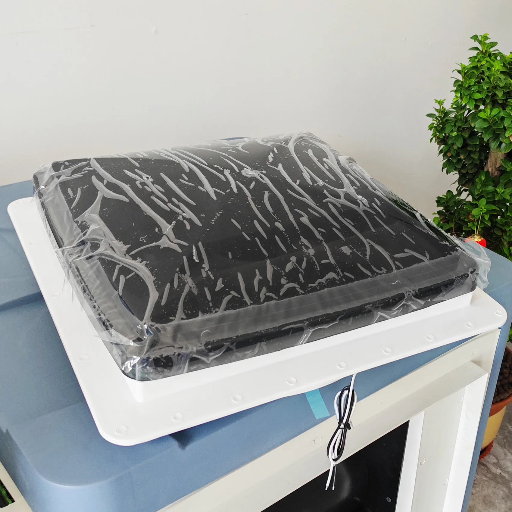 

Удобная дымчатая крышка с ручным управлением, 12 В постоянного тока, 24 В, вентиляция, выдвижной вентилятор для кемпера, фургона