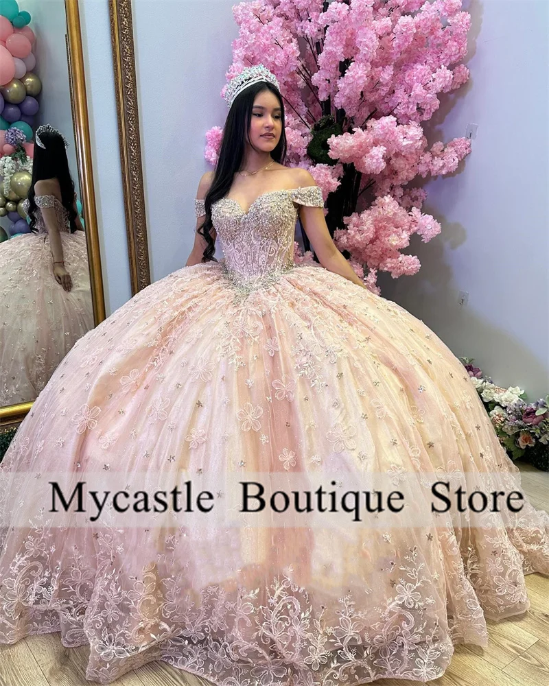 

Sparkly Pink Beaded Quinceanera Dress Ball Gown 2024 Sweetheart Crystals Lace Sweet 16 Dress Birthday Dress Lace-up Robe De Bal