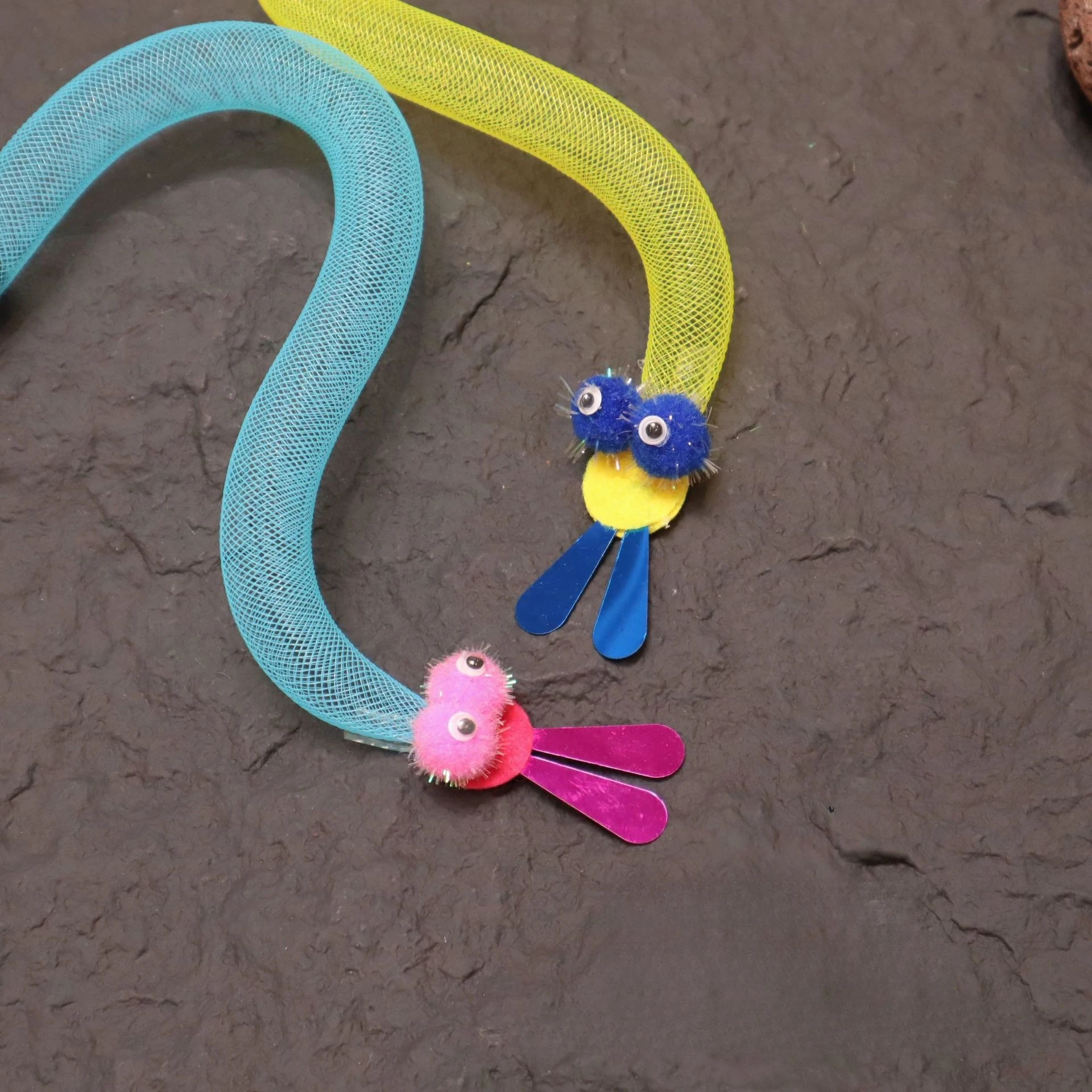 Elastisches Netzspielzeug mit Insekten-Simulation aus Kunststoff, interaktives Katzenspielzeug für Kätzchen – Detail 2