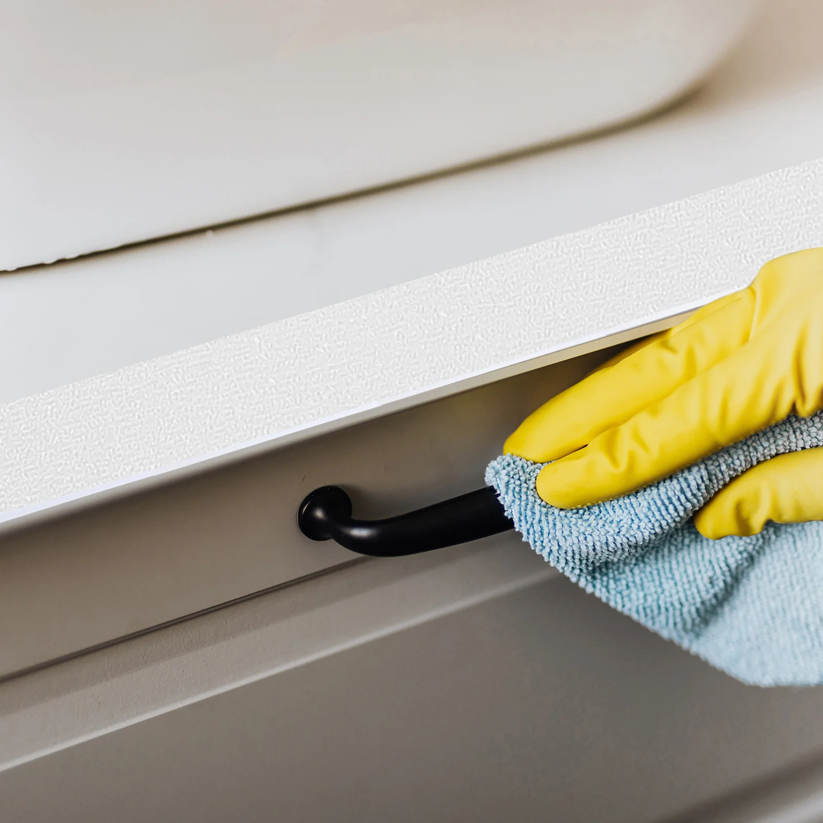 

Bathroom Anti-Slip Stickers Non-Slip Strips Easy to Install Cuttable for Bathtub Floor Safety Bathroom Floor Stickers