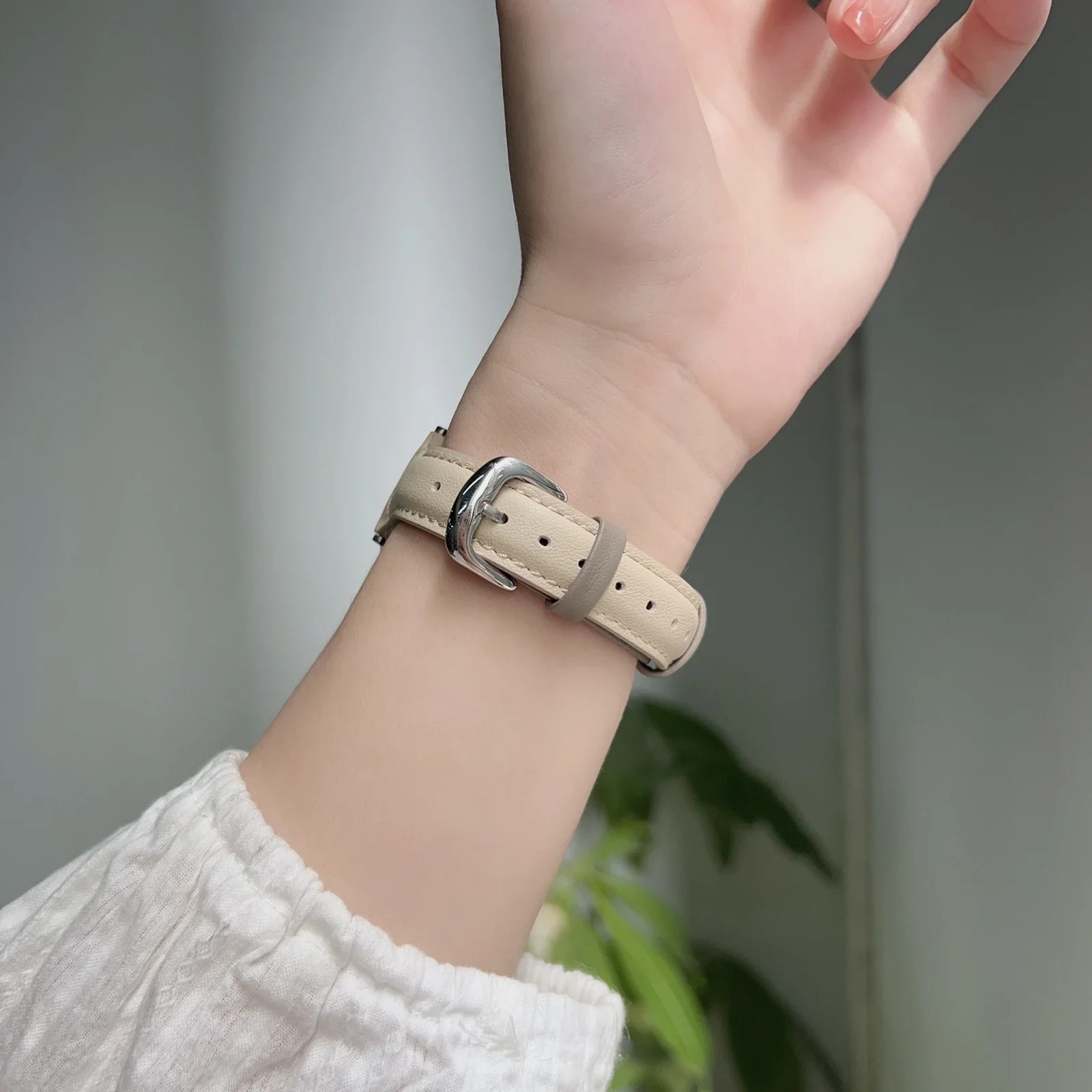 優れたレザーループ Apple Watch バンド女性シリーズ 10/9/8/7/6/5/4/3/2/38 ミリメートル 40 ミリメートル 41 ミリメートル 42 ミリメートル 44 ミリメートル 45 ミリメートル 46 ミリメートルストラップ