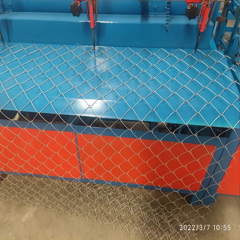 Full Automatic Hot Sale Fence  Wire Mesh Chain Link Fence Net Making Machine Factory Diamond Mesh Making Machine Best Price