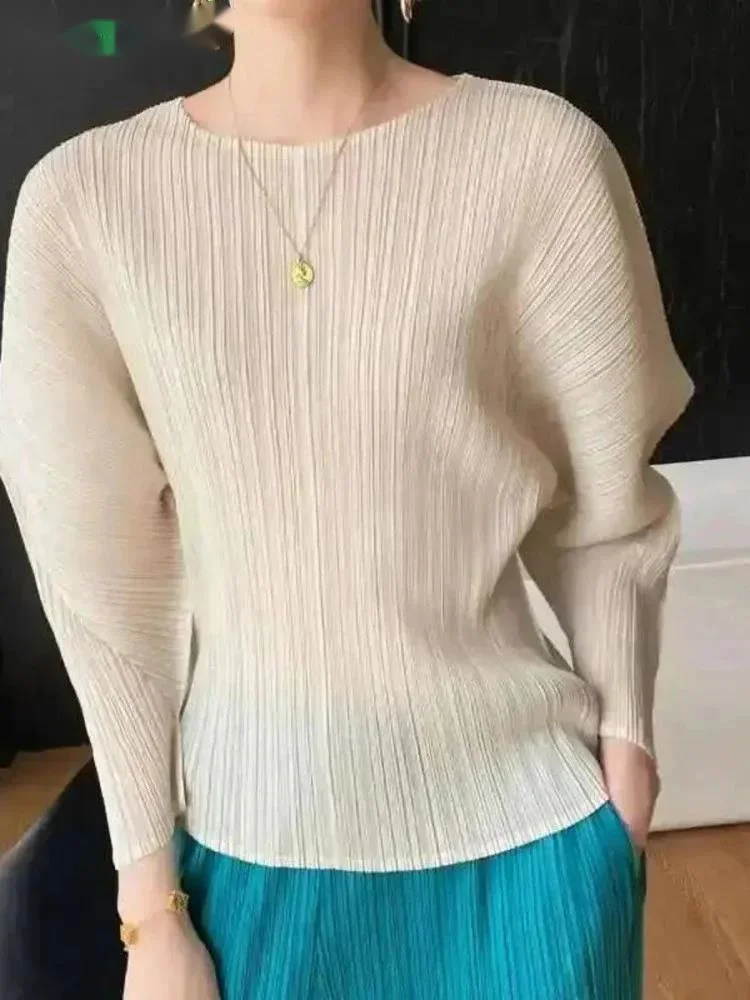 Pleated Round Collar T Shirt Women Full Sleeve Solid Color Versatile New 2026 Pullover Temperament Female Tops 17G480W
