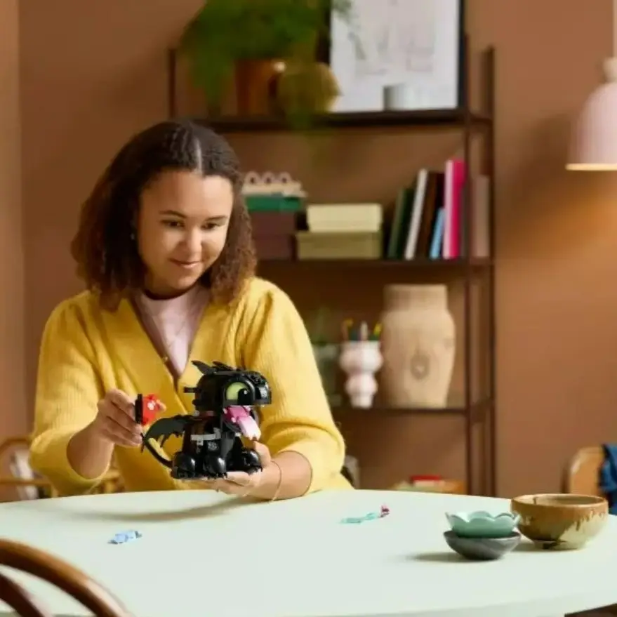 LEGO, klocki konstrukcyjne ®   Ikony Jak wytresować smoka: Bezzębowy 10375 Projekt budowy modelu dla dorosłych i fanów filmów Prezent urodzinowy 784 elementy