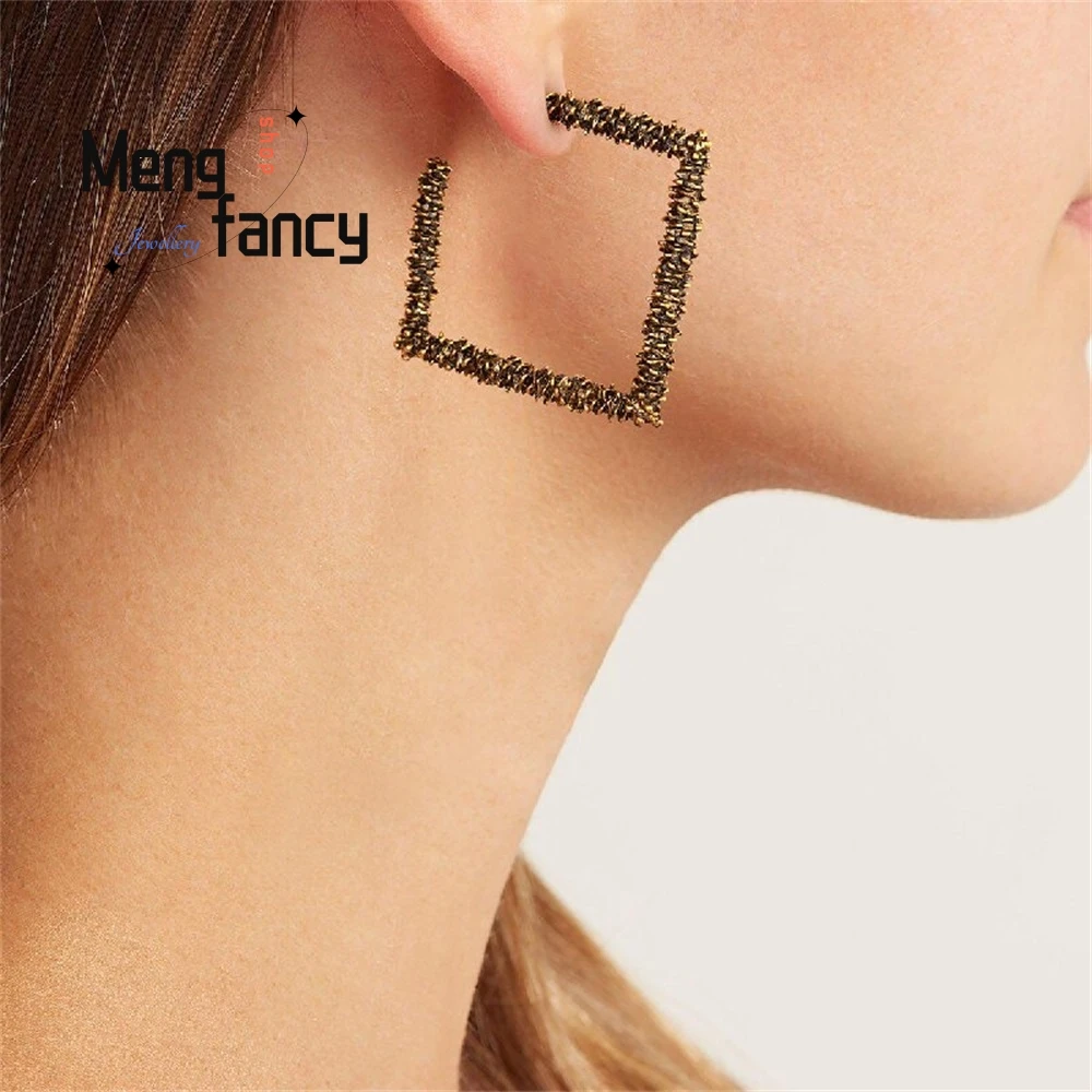 

High - Grade Fashionable And Trendy Women's Ancient Gold Square Stud Earrings Ethnic Accessories Fashion Jewelry Exquisite Elega