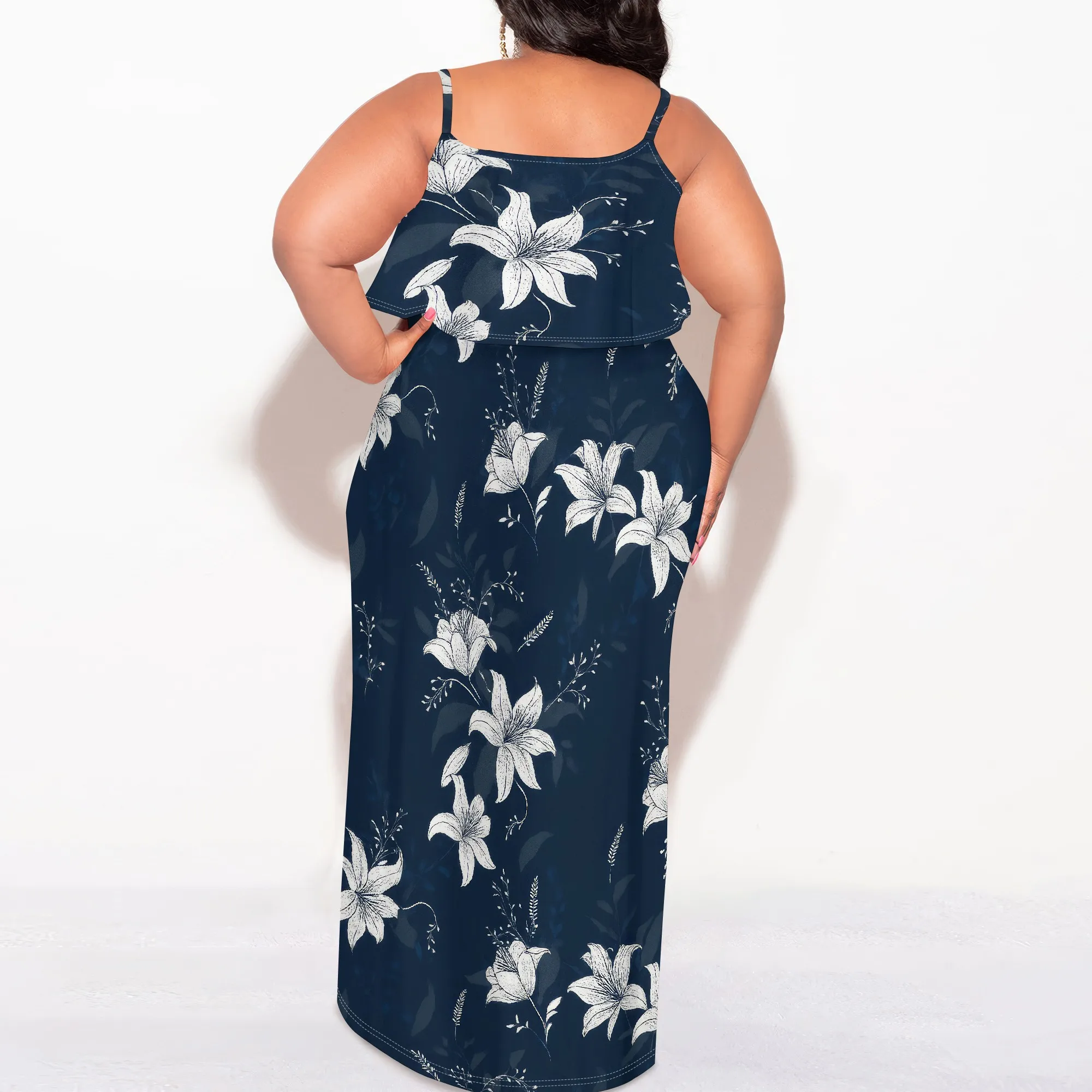 ชุดเดรสฤดูร้อนแขนกุดแฟชั่นพลัสขนาดสายสปาเก็ตตี้ Sundress พร้อมกระเป๋าชุดแม็กซี่ขนาดบวก