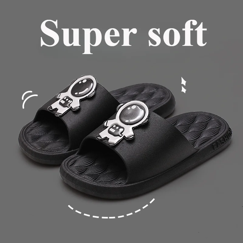 New slippers for summer women\'s outdoor wear, flat bottomed indoor home shower, small and cute parent-child cartoon slippers