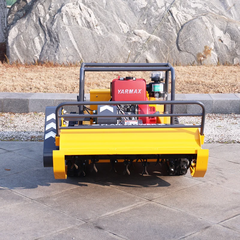 

Промышленная газонокосилка-робот на гусеничном ходу с дистанционным управлением, 4-тактным двигателем и длительным временем работы для стрижки склонов и участков