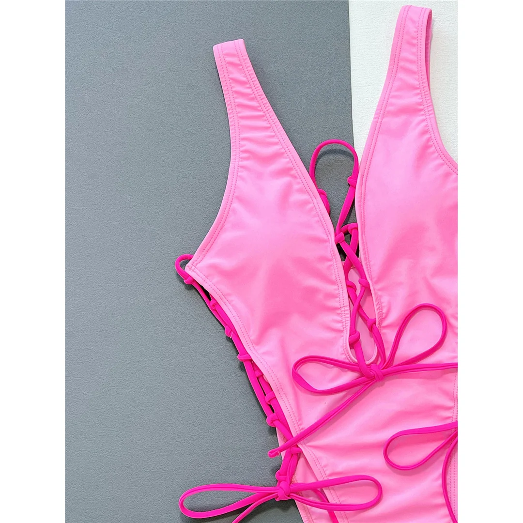 Badeanzug für Damen mit tiefem V-Ausschnitt, Schnürung und hohem Beinausschnitt, einteiliger Badeanzug, Wickel-Monokini, Badebekleidung, Badeanzug V4719 – Detail 11
