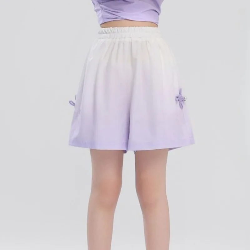 

Летние новые спортивные шорты из ледяного шелка для девочек: легкая повседневная спортивная одежда для детей, дышащая и удобная детская активная одежда