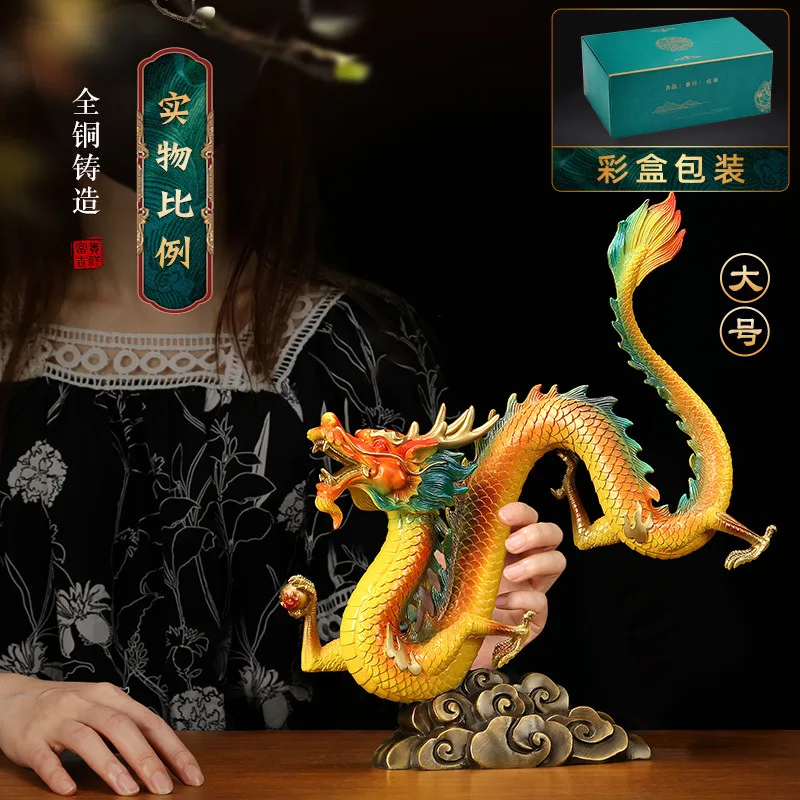 Ornamento drago d'oro fortunato