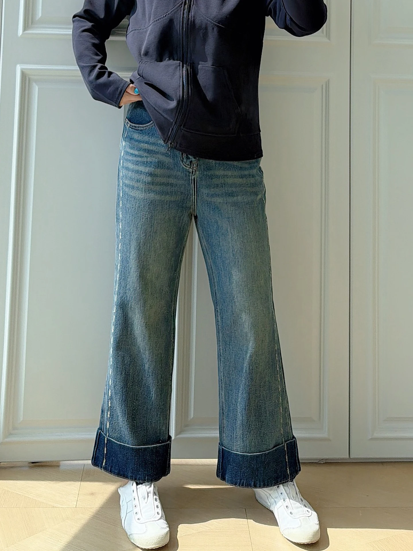 

High Waist Bell Bottom Embroidered Denim Jeans plus Size Slimming Vintage Elastic Nine Point Pants Women's Fashion Spring Summer