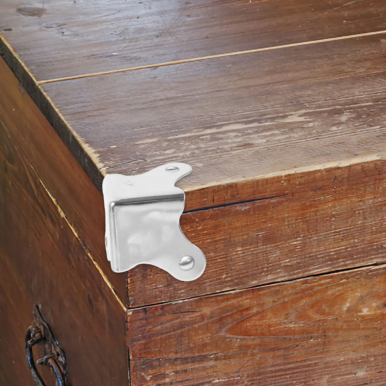 

4pcs Stainless Steel Corner Protector Decorative Metal Box Guard for Cabinets Wood Jewelry Boxes Protective Guard