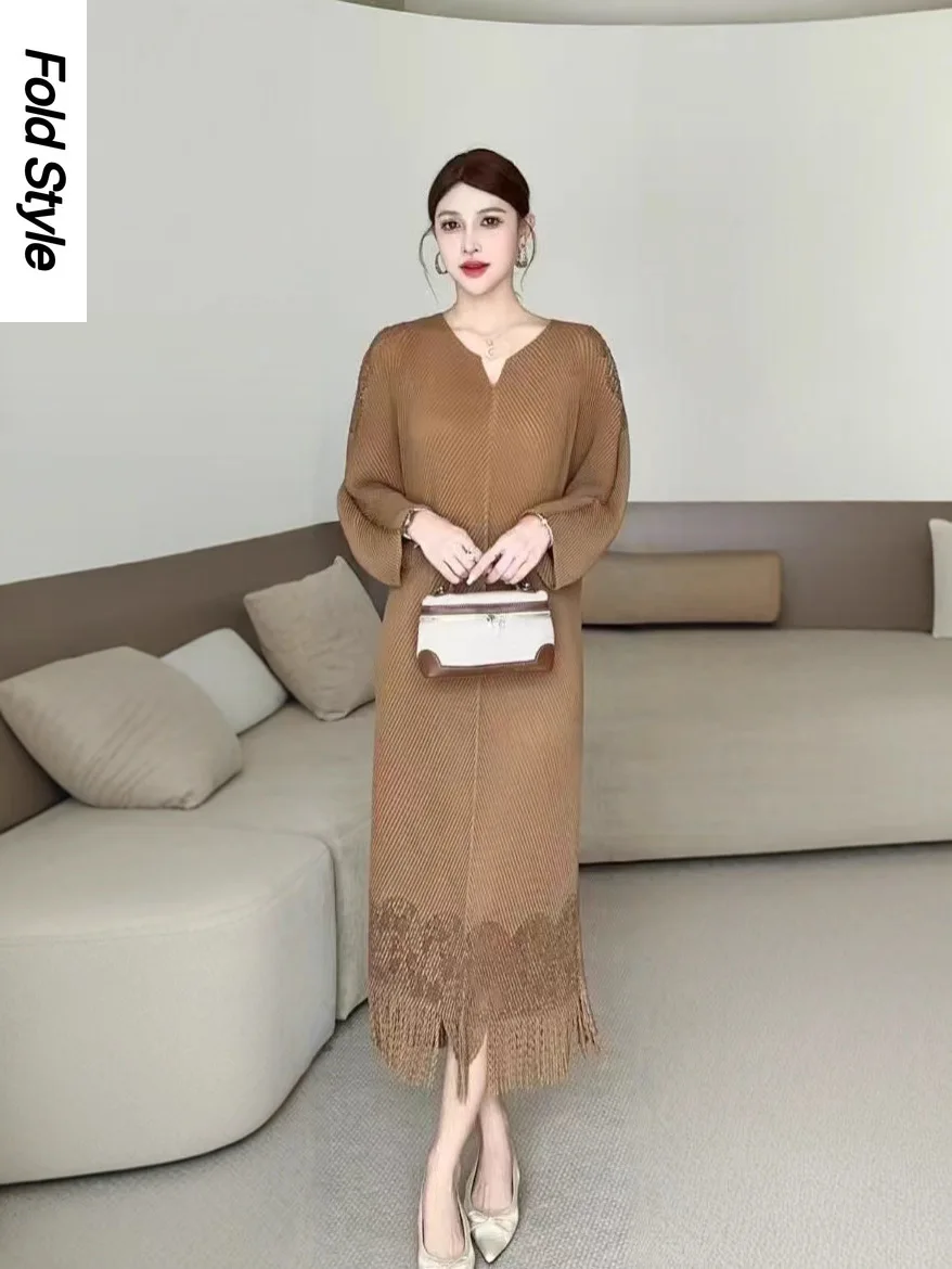 miyake-mode-nouvelle-robe-design-sens-niche-ecailles-de-poisson-plisse-haut-de-gamme-temperament-banlieue-gland-longue-robe-vetements-pour-femmes