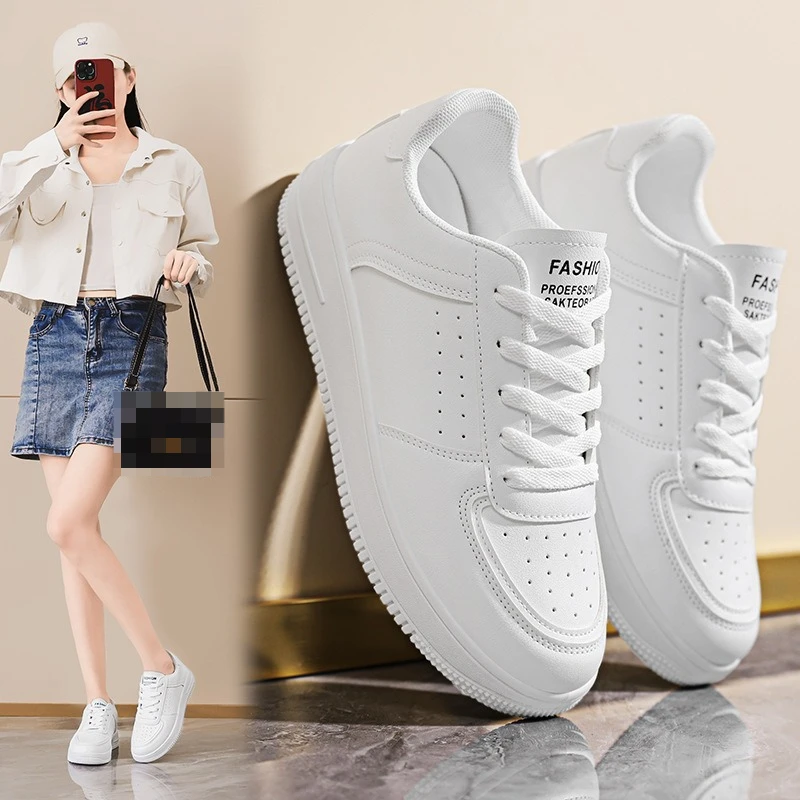 

2025 Autumn New Women's Breathable White Sneakers Korean Style Versatile Platform Casual Board Shoes Fashion Trendy Footwear