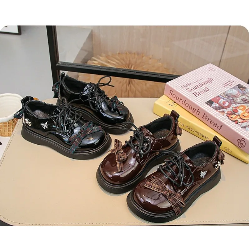 

2026 New Spring Thick-soled Patent Leather Shiny Leather Girls' Small Leather Shoes Children's Bowknot Wine Red Flat Single Shoe