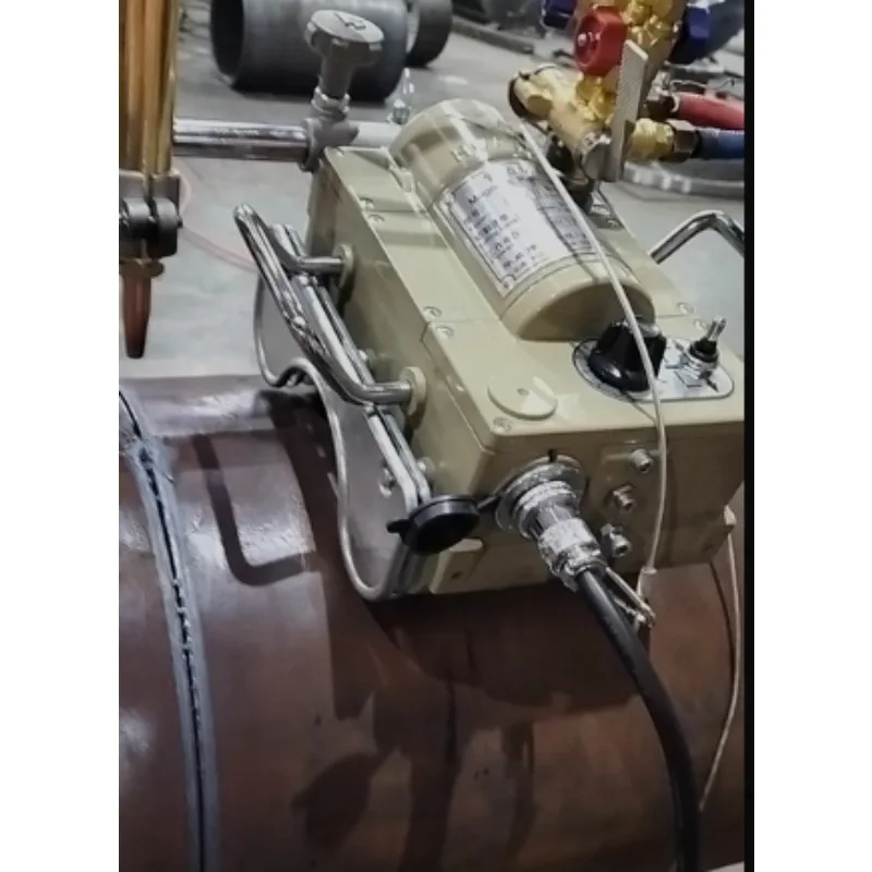 CG2-11 Magnetic Pipe Cutting Machine Semi Automatic Flame Cutting Machine Beveling Machine