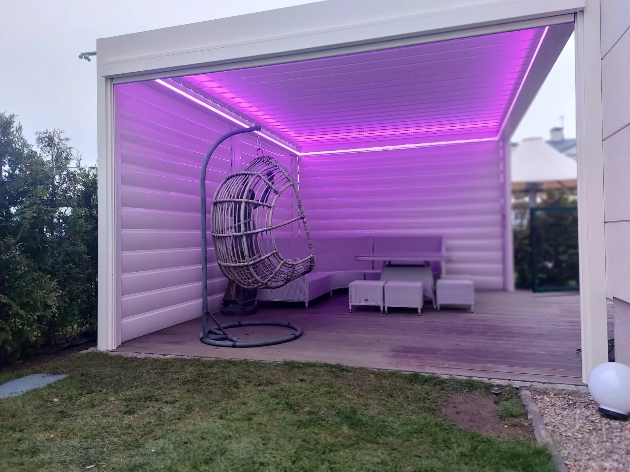 Outdoor Louvered Pergola Aluminum Pergola Rainproof Gazebo With Adjustable Pergola
