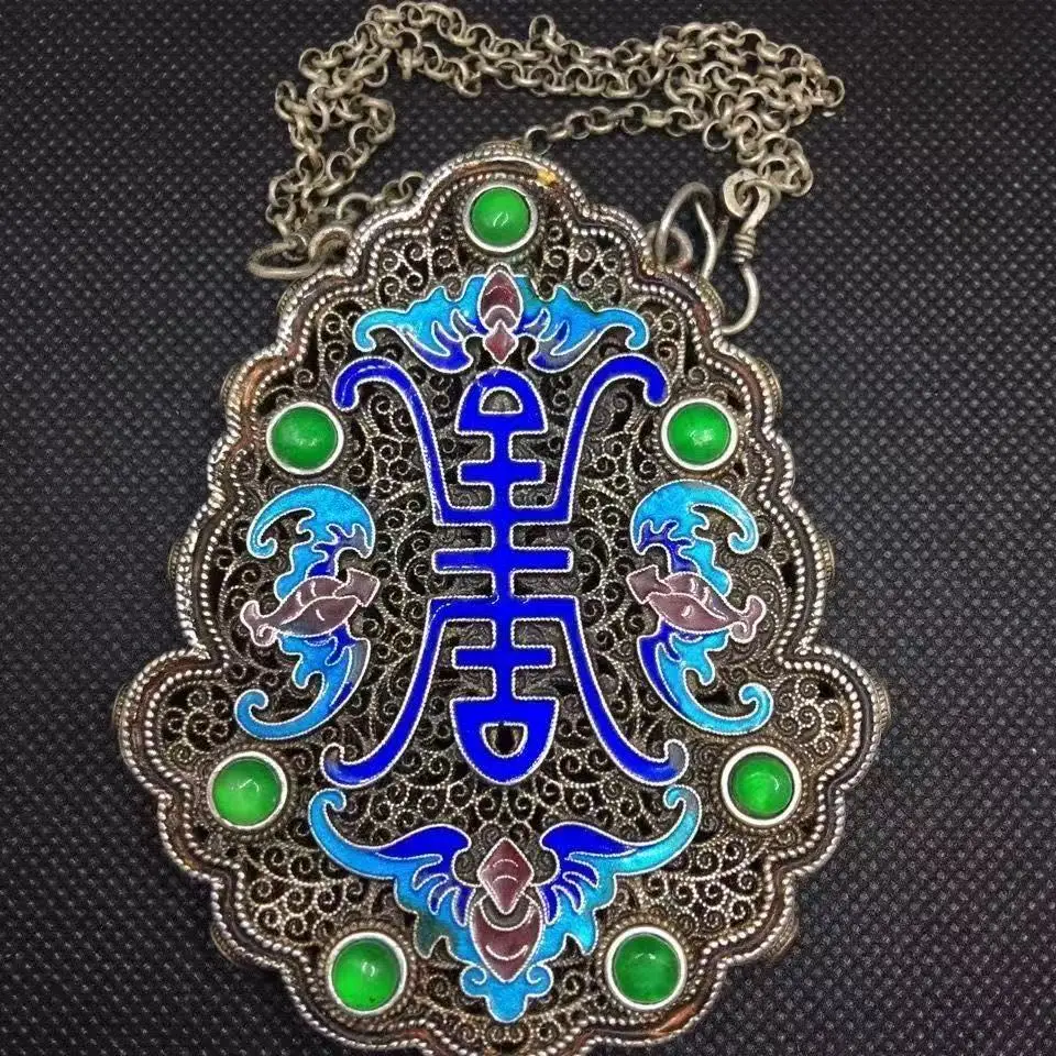 

Antique Collection Old Silver Inlaid Emerald Gemstone Accessories Necklace Pendant Transshipment Accessories