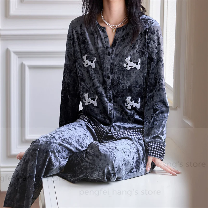 

2025 New Loungewear Warm Velour Pyjamas Femme Cute Print Cartoon Pijama Button Down Top Pants 2Pcs Velvet Pajama Sets Sleepwear