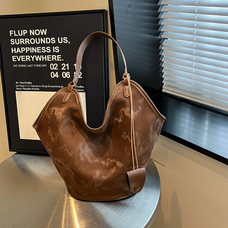 

2025 Stylish Underarm Bag for Women Minimalist Shoulder Crossbody Purse Fashionable Handbag