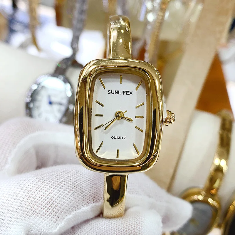

Elegant Women'S Wristwatch Bracelet Watch New Square Women'S Watch, Exquisite, Simple, And Compact Design, Unique Women'S Watch.