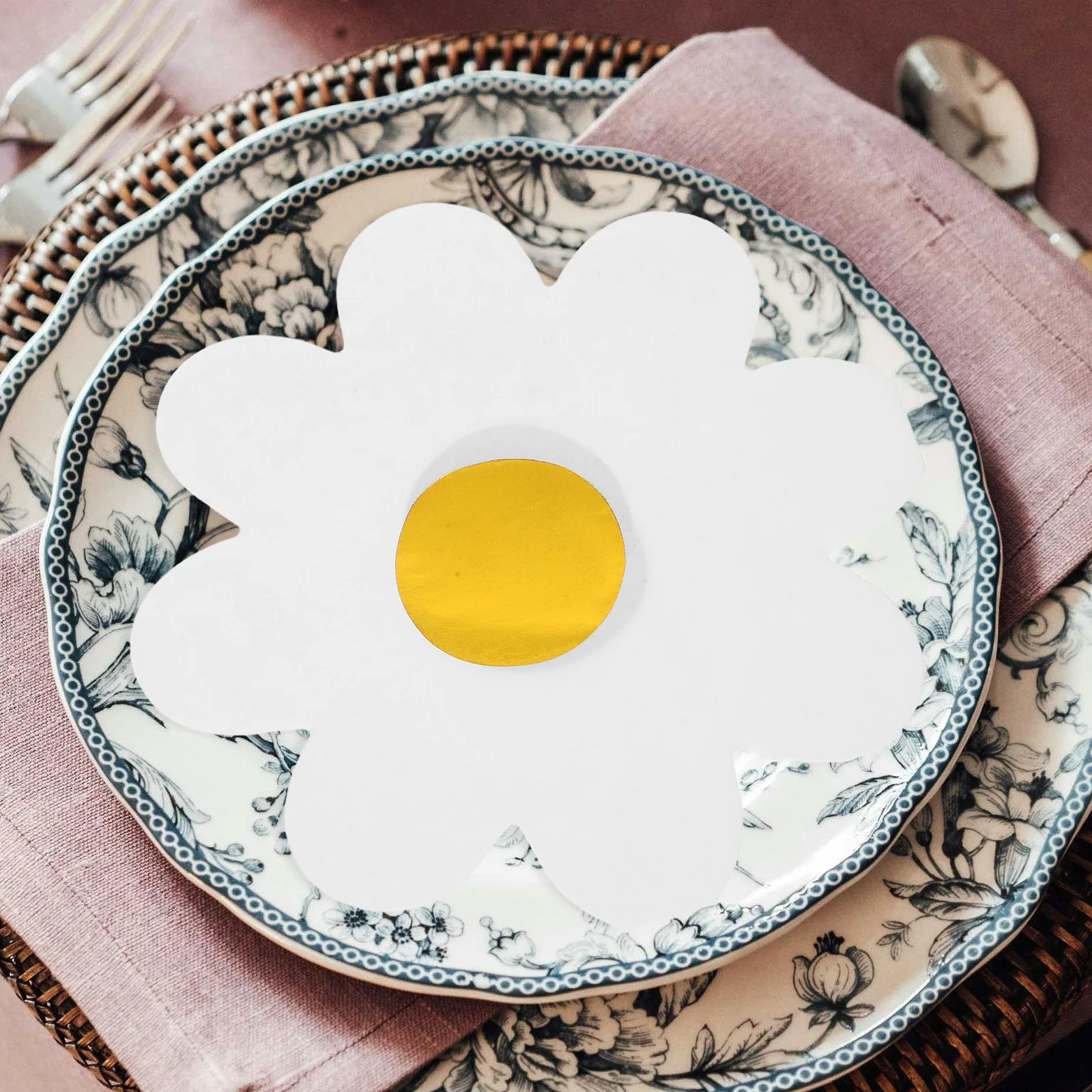 مناديل ديزي المزخرفة 40 ورقة من مستلزمات حفلات الزهور لأعياد الميلاد وأعياد الميلاد وحفلات الزفاف وأدوات المائدة والحديقة الاحتفالية