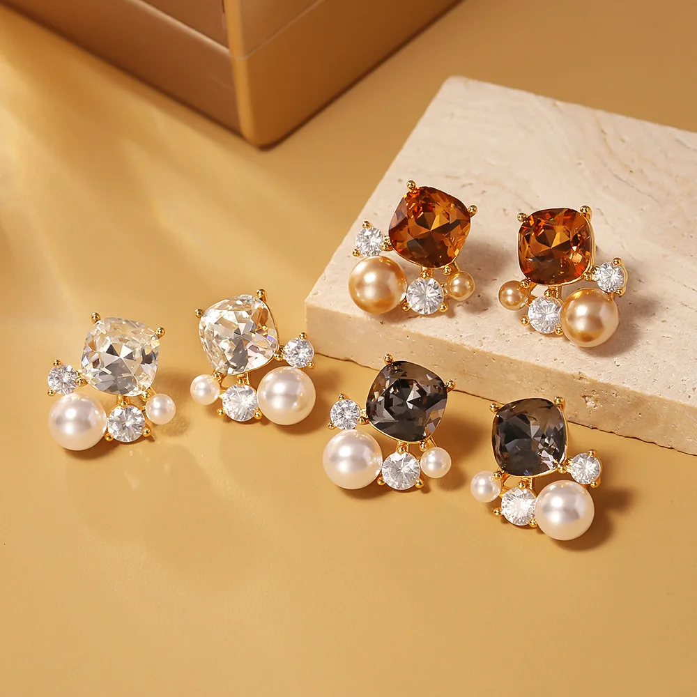 

Exquisite and fashionable silver needle earrings, elegant pearl zircon earrings, niche light luxury commuter earrings for women