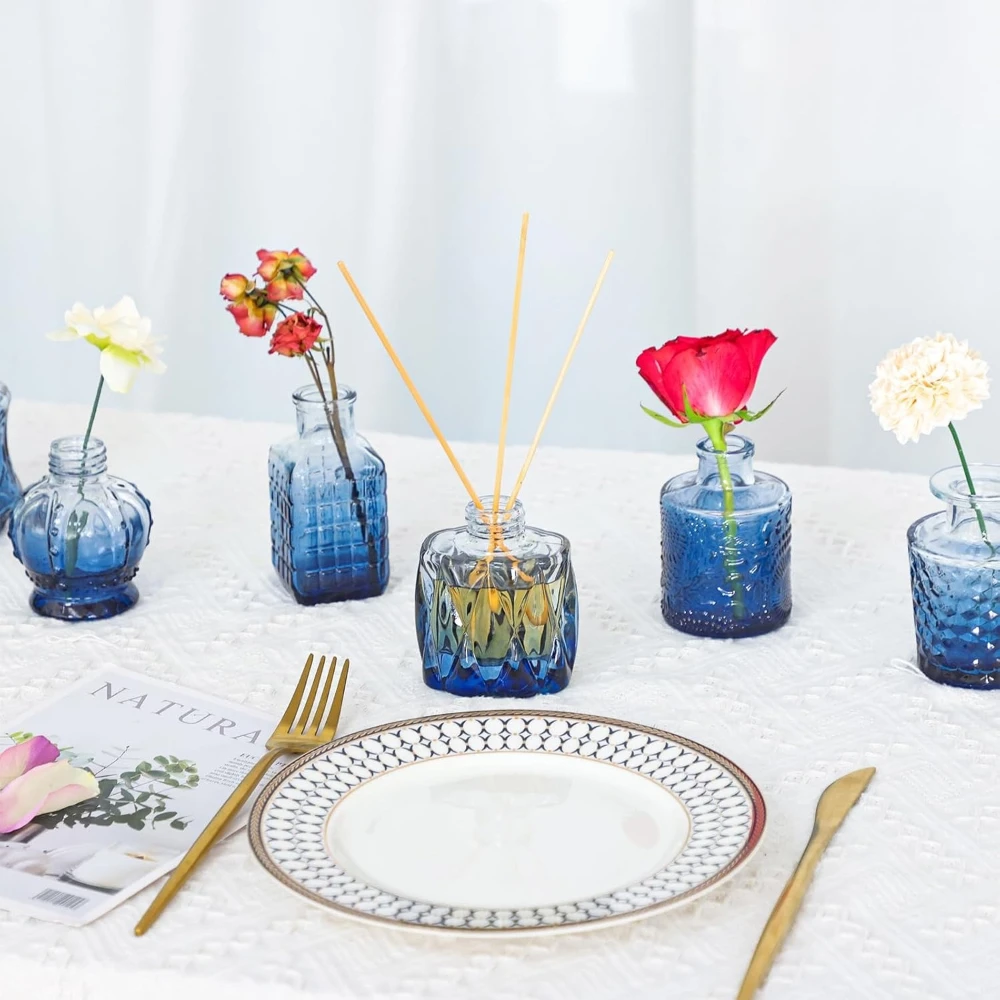 30Pcs Mini Vintage Glass Bud Vases Set Unique Embossed Patterns Vases for Wedding Home Table Decor Flower Arrangement