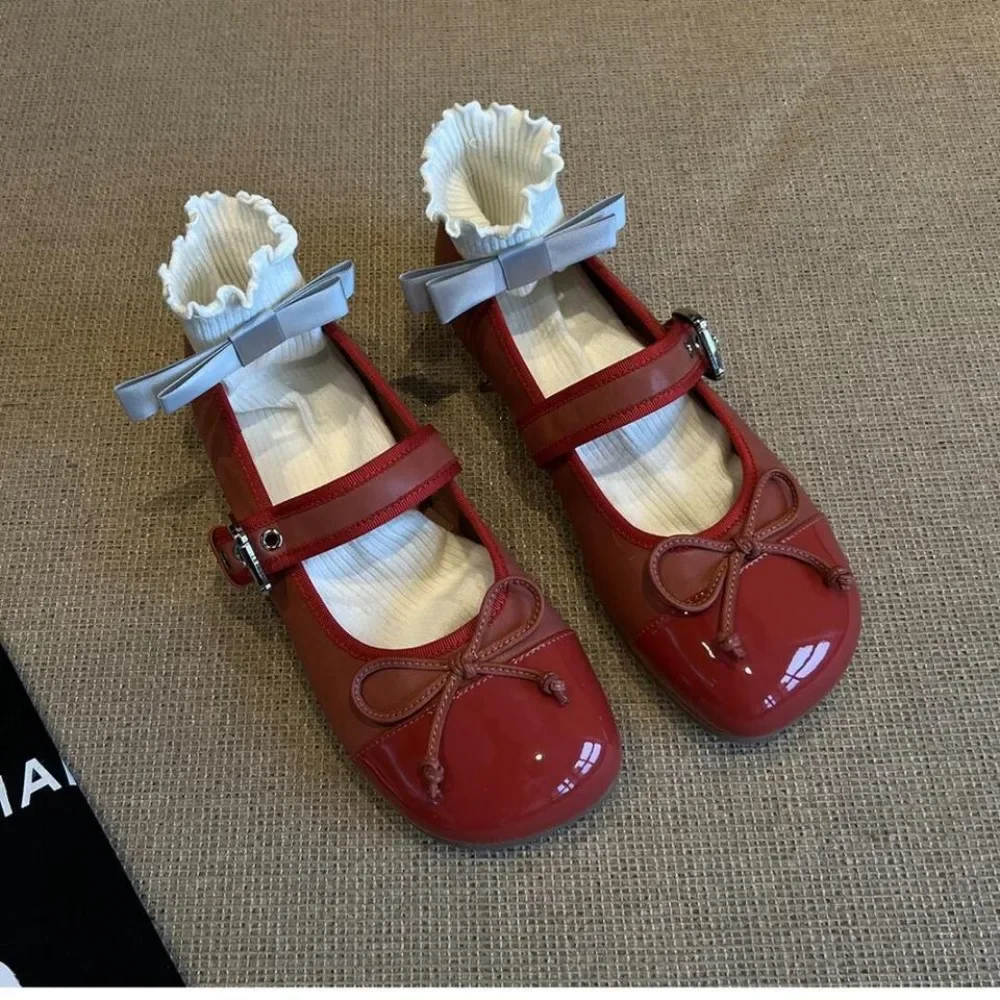 

French Retro All-match One-word Buckle Mary Jane Shoes Women's 2025 Spring and Autumn New Bow Flat Shoes Casual Single Shoes