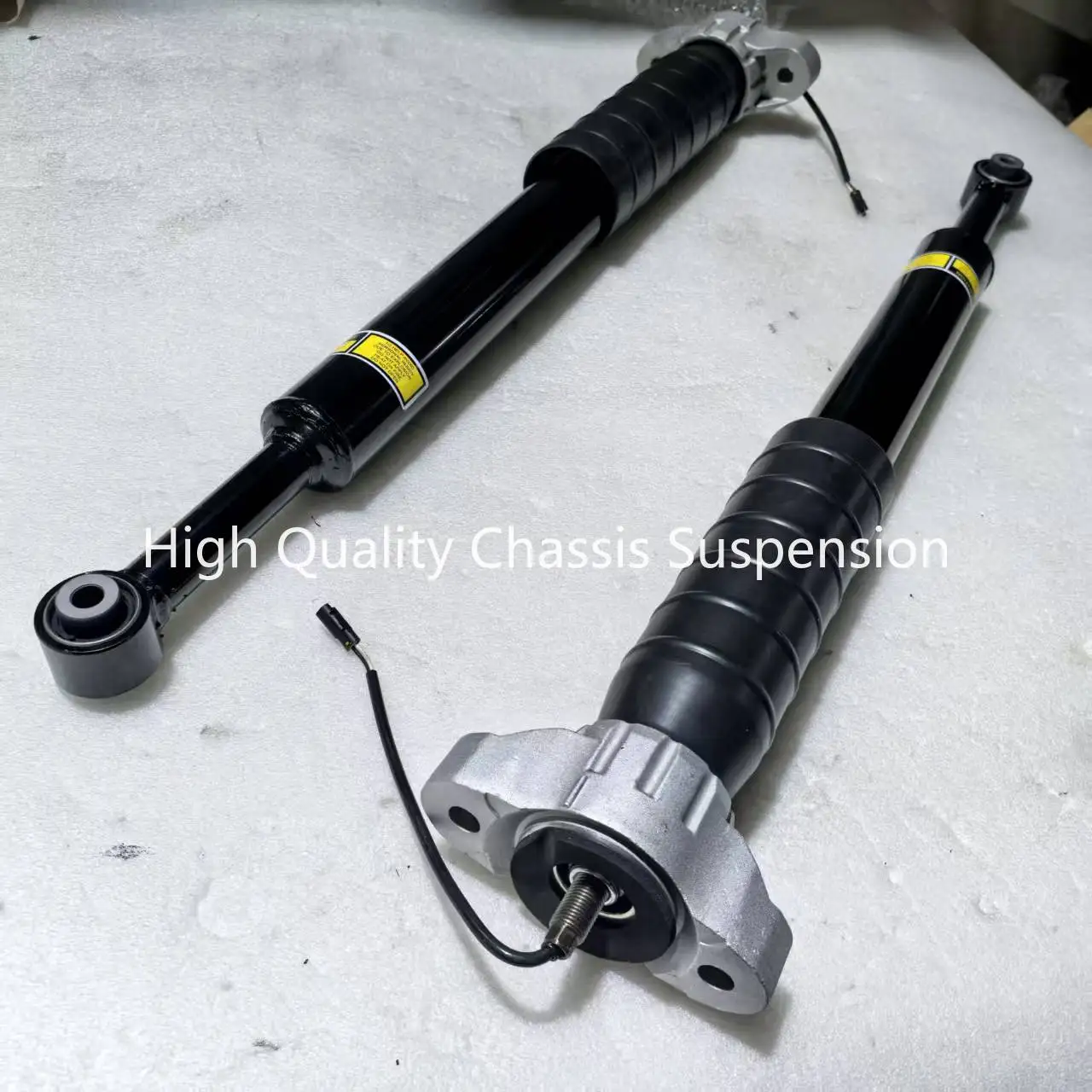 High Quality 4X For Maserati Levante M161 Front Rear Suspension Shock Struts 670100717 670100717, 670037437