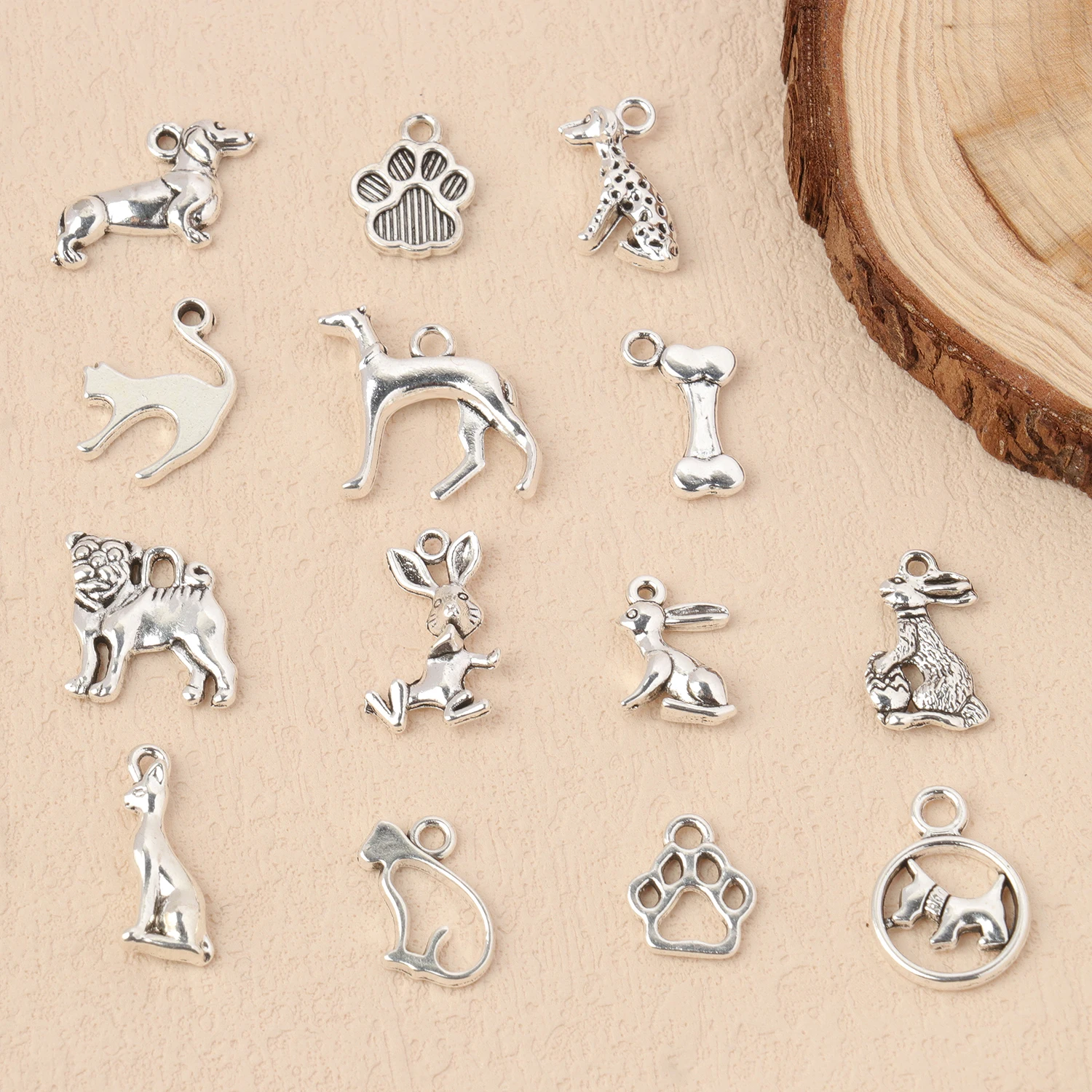 10pcs/Set Zinc Alloy Antique Silvery Animal Dog Shaped Charms Pendant for DIY Necklace Bracelet Earrings Jewelry Making Handmade