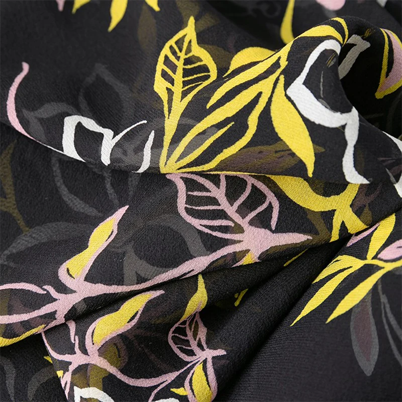 ผู้หญิงผ้าไหม 100% ผ้าไหมหม่อนดอกไม้สีดําพิมพ์โปร่งใส Ruffles เอวสูง V คอโคมไฟแขนยาวชุด M1395