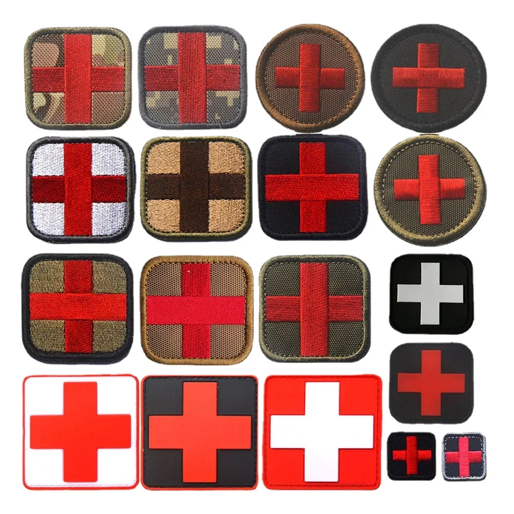 Red Cross PVC Badge Medical First Aid Rubber Patches Battlefield Rescue Square Hook Loop Embroidery Sticker for Outdoor Backpack