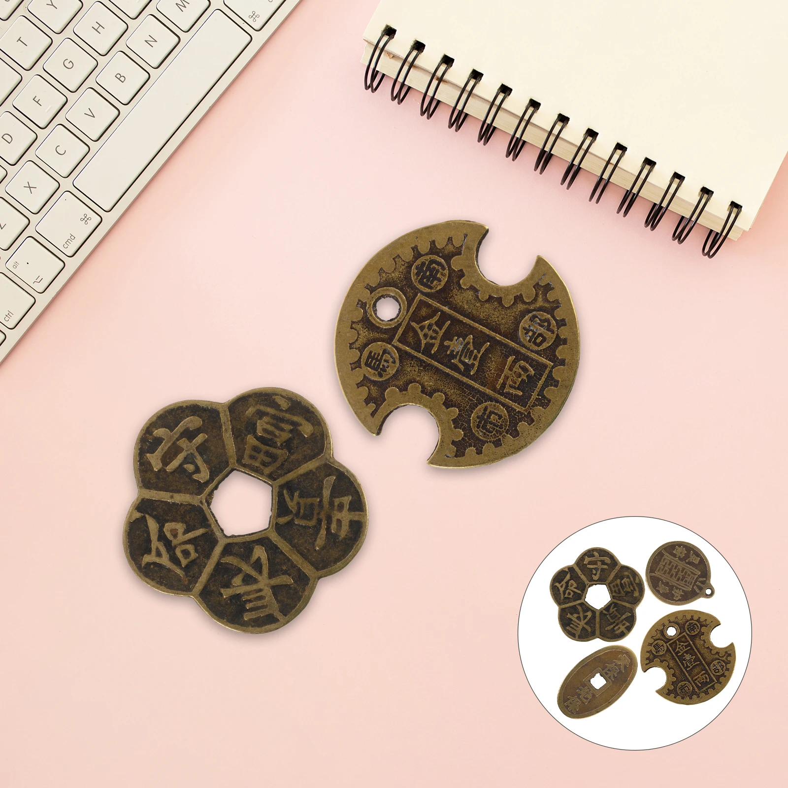 

4pcs I Ching Brass Lucky Wealth Symbol Good Luck Charm For Home Divination Copper Fortune Ornament Gift Packaging Wearable