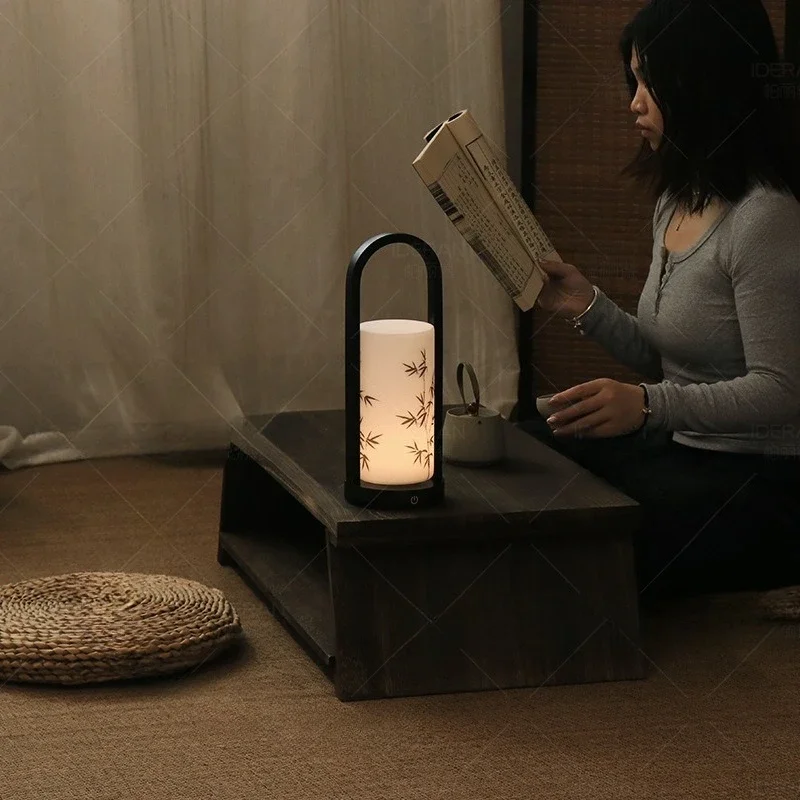 신형 중국식 책상 램프 침실 침대 옆 탁상용 젠 고급 감각 충전 리모컨 수면 분위기 솔리드 우드 휴대용