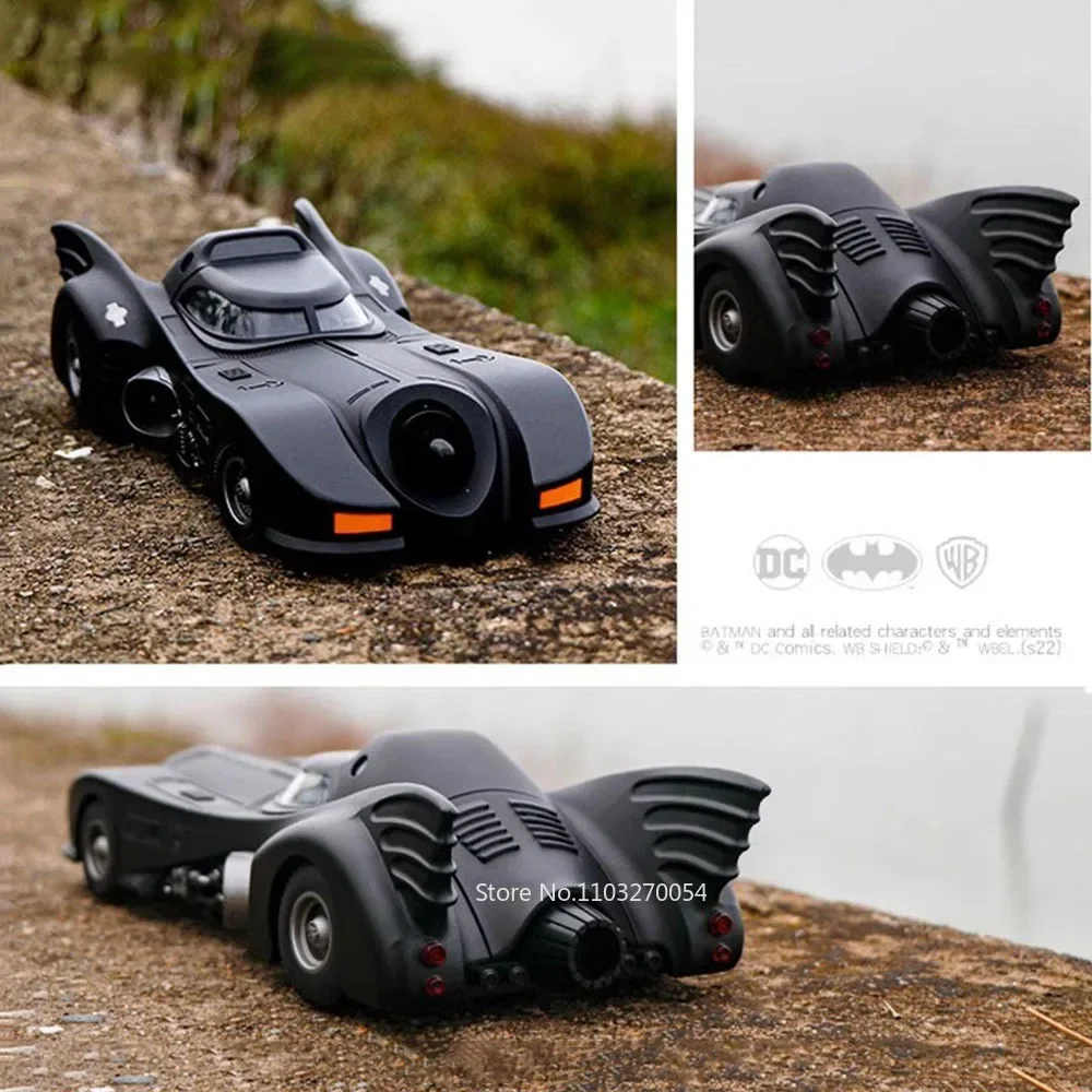 1:24 1989 Batmobile modello di auto in lega giocattoli metallo pressofuso veicolo luce suono tirare indietro 4 porte aperte Super Sport auto per regalo ragazzo