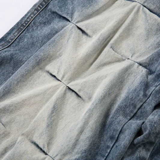 بنطلون جينز فضفاض عتيق للرجال ملابس هيب هوب فضفاض بتصميم مطوي من قماش الدنيم بنطلون جينز فاخر باللون الأزرق