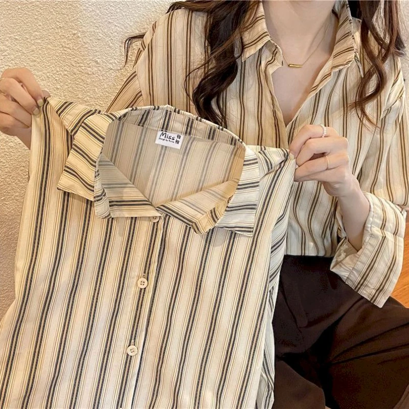 Vintage Casual Long Sleeve Stripe Blouses Women Autumn 2023 New Korean Fashion Lapel Collar Single Breasted Shirts for Women