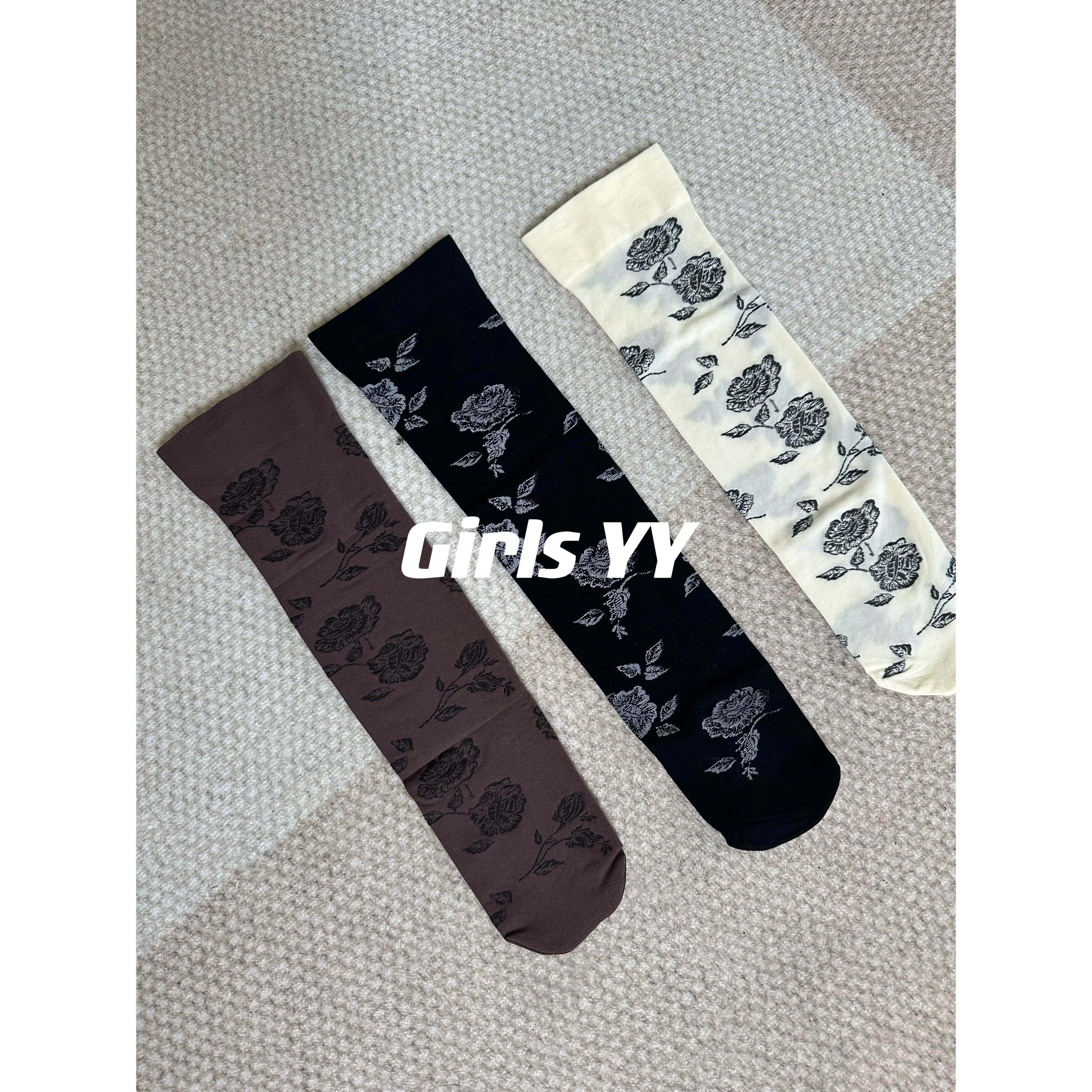 Tubesocks ถุงเท้าลูกวัวกำมะหยี่สไตล์วินเทจของผู้หญิงถุงเท้าพิมพ์ลายกุหลาบและย้อมสีถุงน่องหนาสไตล์วิทยาลัยสี่ฤดูสากล