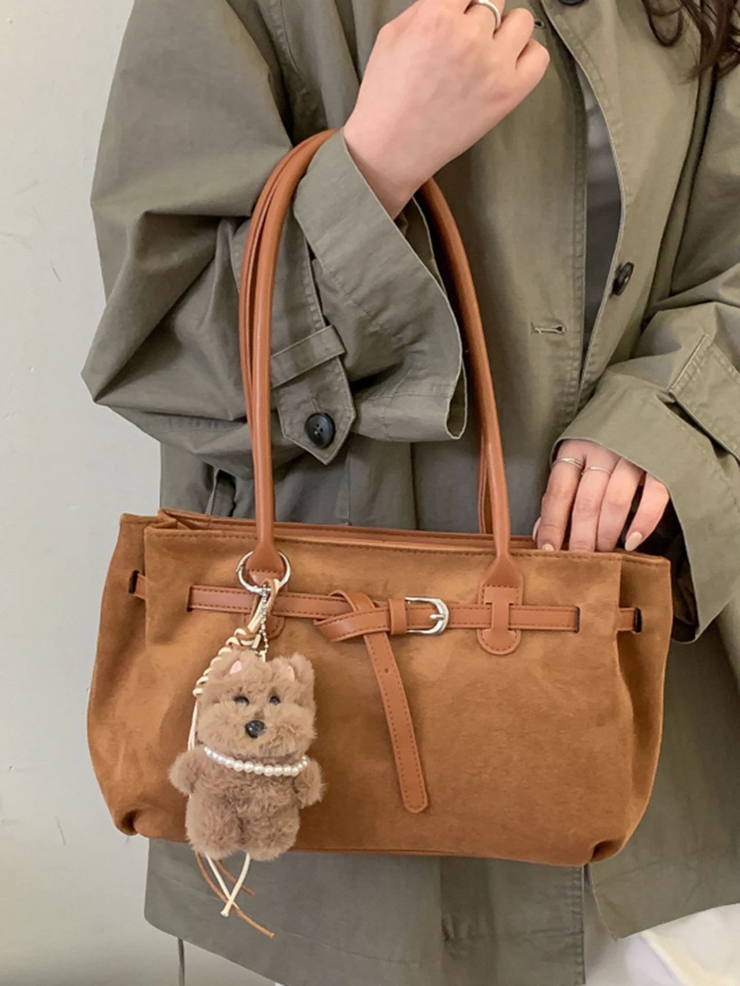 

Ретро-матовая женская сумка-тоут большой вместимости, повседневная сумка на плечо для поездок на работу и для работы, осенне-зимняя новинка, стильная сумка